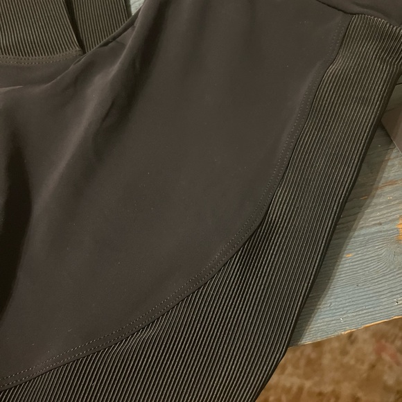 NWT Onzie Leggings - Picture 5 of 8